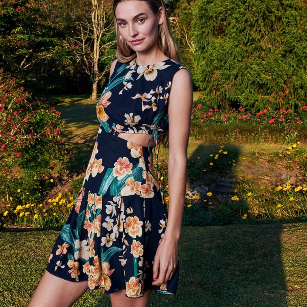 Agua by Agua Bendita Otono Danza Floral Mini Dress Small